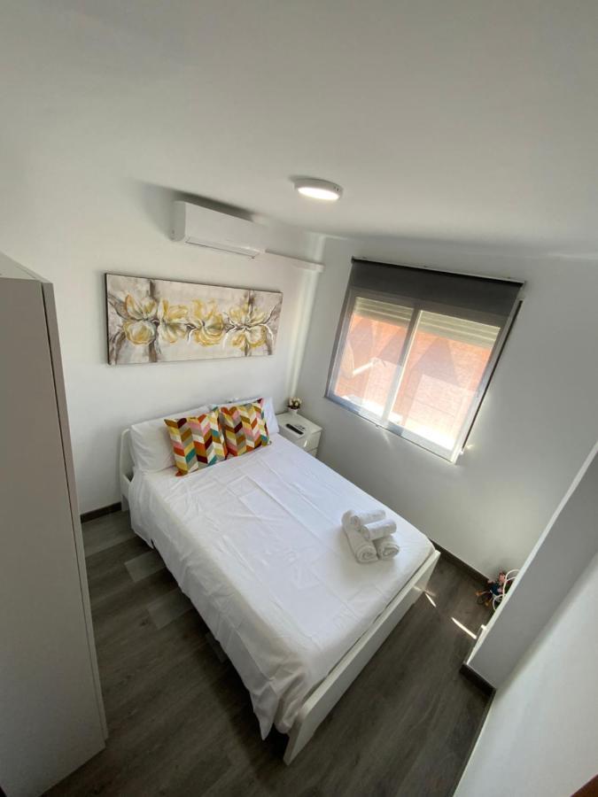 Апартаменты Berlanga Apartamento Малага Экстерьер фото